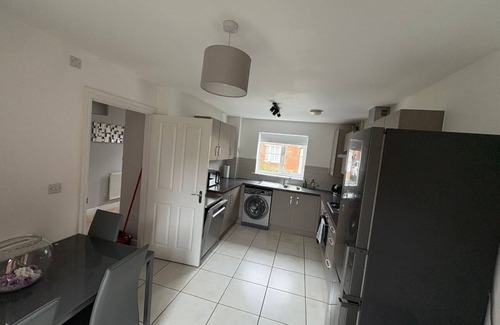 Hartwell House | Charming 3-bed house with Garden- Sleeps 7