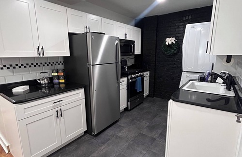Montclair Apartment | Charming 3-bedroom 2 bath apartment steps from train to NYC in lovely Montclair