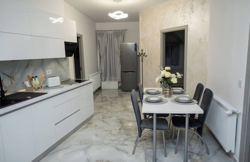 Lugoj Apartment | Charming 3-bedroom apartment with WiFi, AC in lovely Lugoj