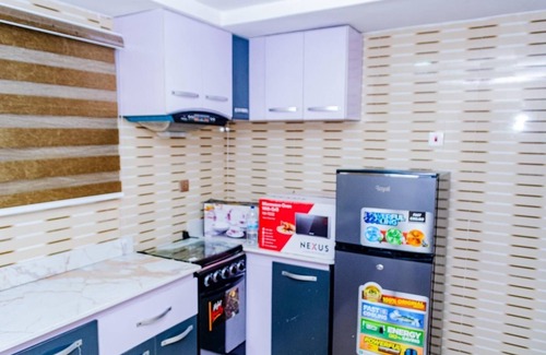 Abeokuta House | Charming 3-bedroom bungalow with AC, WiFi in fantastic Prince Courts