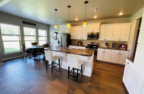 Verdigris House | Charming 3-bedroom country oasis on 3 acres!