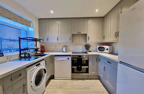 East Hagbourne House | Charming 3-Bedroom Retreat in Oxfordshire