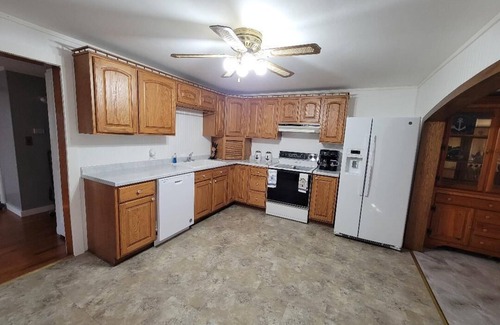 Oraville House | Charming 3-bedroom house in tranquil Oraville minutes from Kinkaid Lake.
