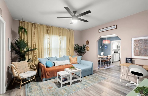 College Park House | Charming 3-bedroom house with Porch, Hot tub, Fenced Yard, Downtown