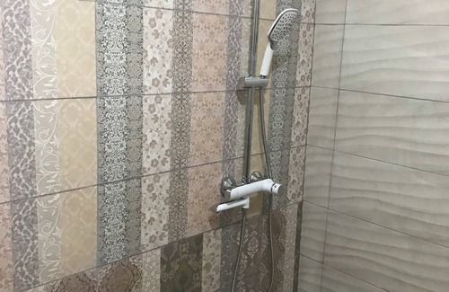 North Ridge House | Charming 3-bedroom house with WiFi and AC in amazing Accra