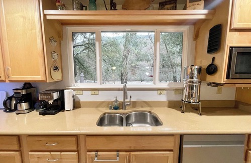 Chico House | Charming 3-bedroom house with Private Creek in peaceful Butte Creek Canyon