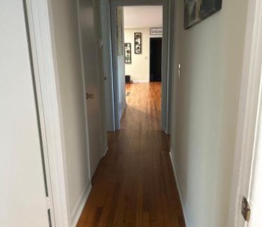 Athens Villa | Charming 3 Bedroom in Athens with WiFi and AC