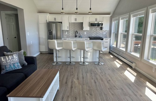Butte Des Morts House | Charming 3-bedroom lake house between Oshkosh and Omro