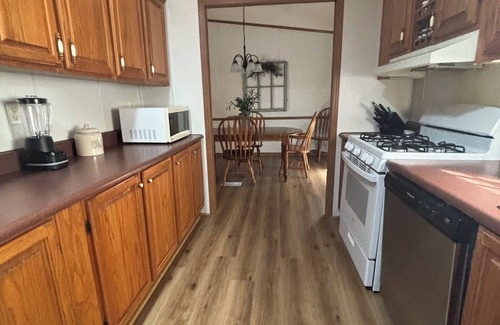 Bryant House | Charming 3-bedroom mobile home on a private lot in Bryant, AR