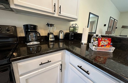 Sunset Lakes House | Charming 3-bedroom townhome in Kissimmee Hot Tub free