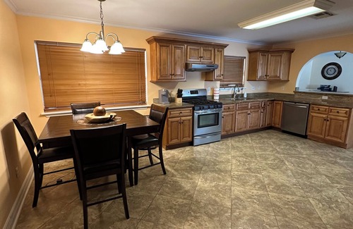 Milneburg House | Charming 3-bedroom house in lovely New Orleans with spacious living areas.