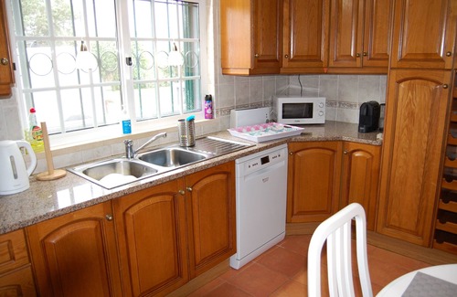 Aldeia Villa | Charming 3-bedroom villa with WiFi and central heating in beautiful Santa Bárbar