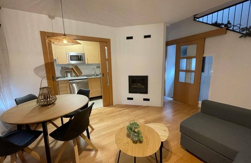 Villanua House | Charming 3-Floor Townhouse with Fireplace, Near Ski Resorts in Villanúa