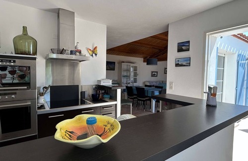 Noirmoutier-en-l'Ile House | Charming 3-Room House 400m from Beach, L'Herbaudière