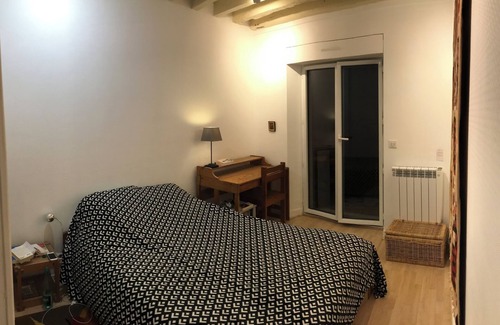 Orsay Apartment | Charming 3-room apartment with large terrace in downtown Orsay
