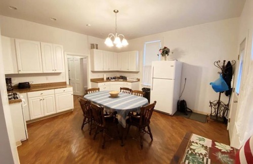 Monongahela House | Charming 4-bedroom family friendly house in Monongahela. Make yourself at home!
