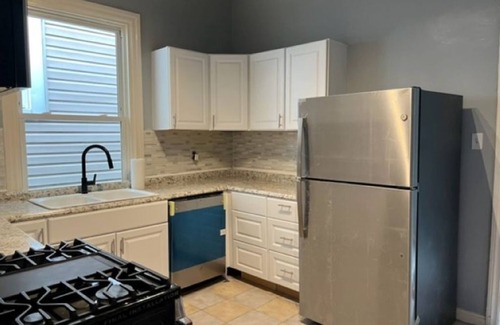 South Shore House | Charming 4-bedroom house with AC and WiFi in fabulous Chicago