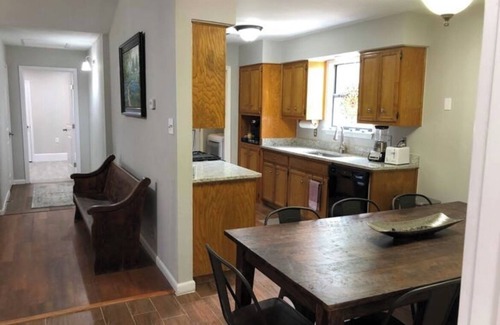 Buda House | Charming 4-Bedroom retreat with Expansive Pool & Firepit Space