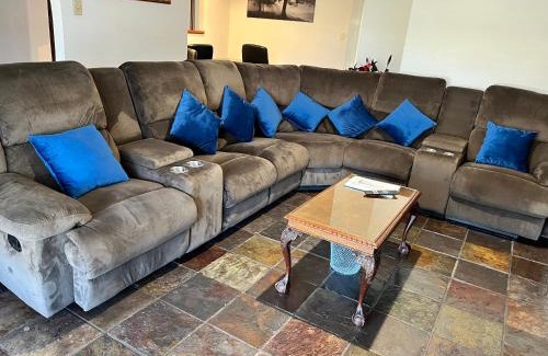 Evanston House | Charming 4BR Retreat near Gawler