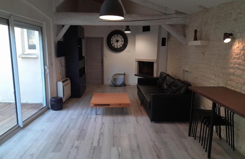 Croix Chapeau House | Charming 5-Bedroom House in Croix-Chapeau, La Rochelle, France
