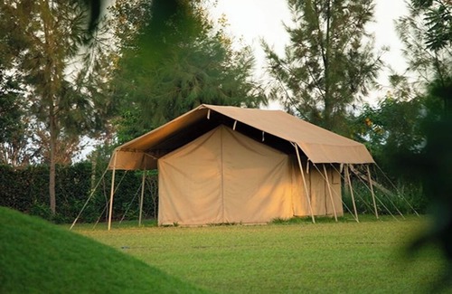 Hai House | Charming 9-bedroom hotel with AC and WiFi in serene Hai