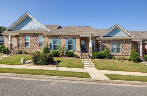 Owens Cross Roads House | Charming Alabama Retreat with Private Patio!