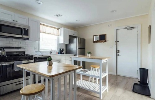 Ewing House | Charming and peaceful studio apartment in Ewing Township with WiFi, AC