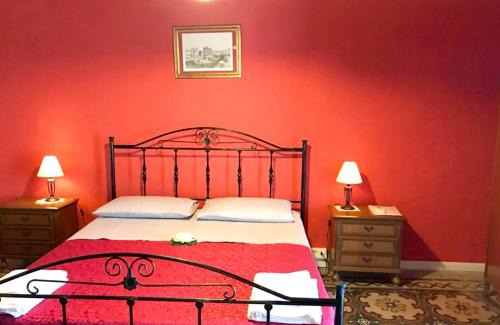 Montenero di Bisaccia Apartment | Charming Apartment in Montenero, Mountain View