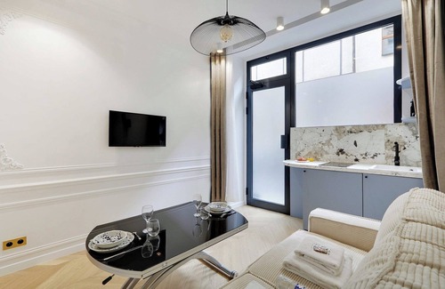Quartier Sainte-Marguerite Apartment | Charming apartment - 1BR/4P - Center of Paris