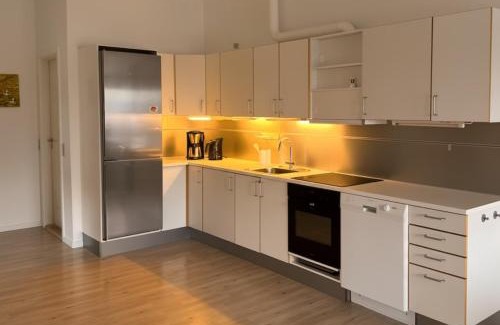 Nuussuaq Apartment | Charming Apartment by Harbour 2 Min to Shops