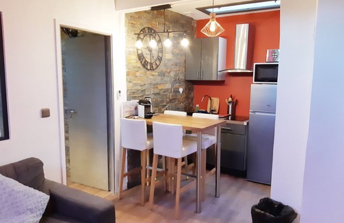 Moliere - Edgard Quinet Apartment | CHARMING APARTMENT CLOSE TO LAFAYETTE BRIDGE FOR 4 PEOPLE