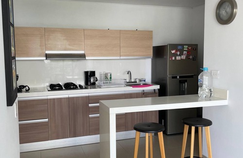 Campestre Apartment | Charming apartment in Cali with WiFi and AC near to restaurants and shops