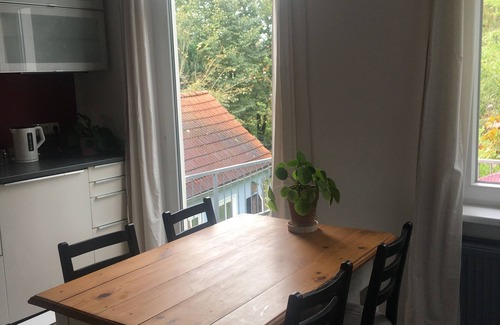 Osternburg Apartment | Charming apartment in an old building near the center