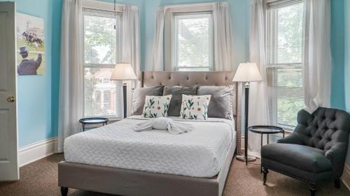 Clifton Apartment | Charming Apartment in bustling Clifton & Crescent Hill