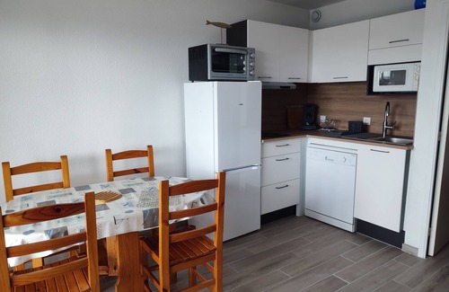 Etel Apartment | Charming Apartment With Beautiful SEA View in Residence With Pool and Tennis