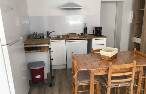 Quissac Apartment | Charming apartment with private jacuzzi