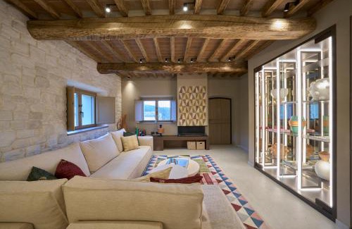 Montelovesco Apartment | CHARMING APARTMENTS IN FARMHOUSE and DELUXE ROOMS