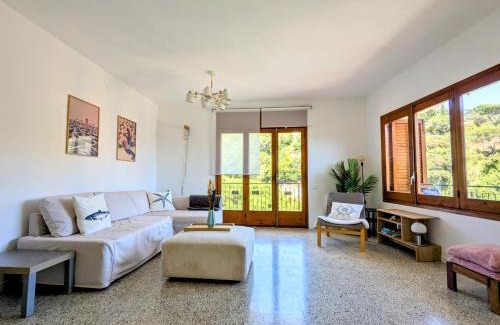 Sant Vicenc de Montalt Apartment | Charming Attic with Pool and Seaviews