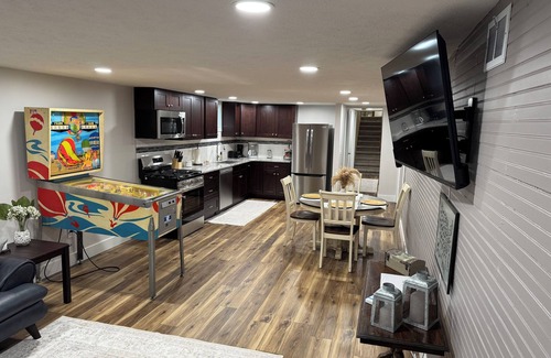 Grand Island House | Charming Basement Bungalow