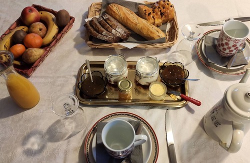 Pierre-Percee Bed & Breakfast | Charming bed and breakfast, with swimming pool, near forest, lake, castle - Aux 2 lacs