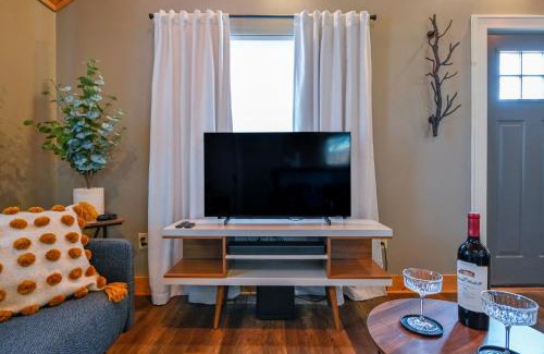 Benson House | Charming Benson Home - Sleeps 5 Hot Tub!