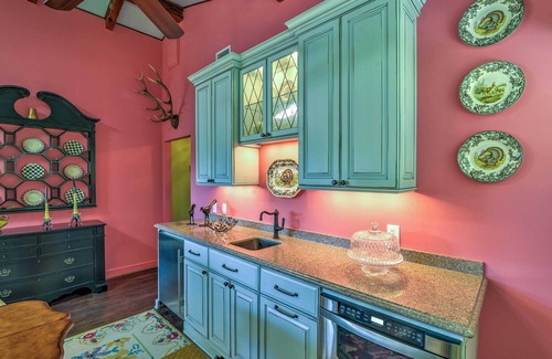 Little Switzerland Cottage | Charming Blue Ridge Cottage w/Stunning Views!