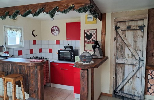 Celles-sur-Plaine Cottage | Charming Blueberry Cottage