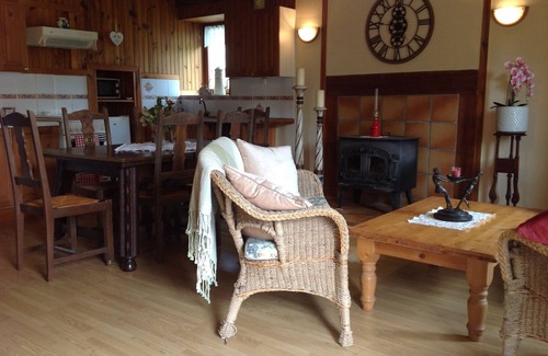 Lignol Cottage | Charming Breton cottage in a secluded woodland setting with pool, and spa
