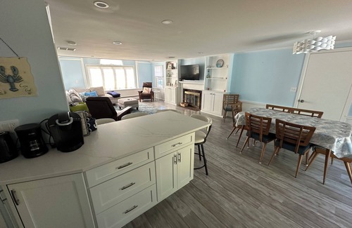 Bass River House | Charming, Bright 3BR/2BA – Walk to Beach, AC, Grill, Fire Pit & Private Backyard