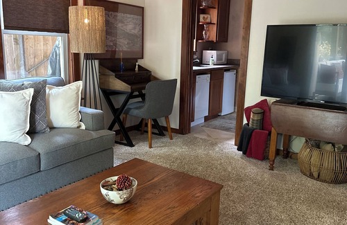 Hancock Apartment | Charming Bungalow in Historic Hancock Neighborhood