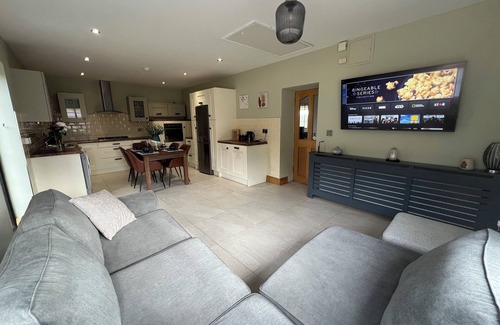 Killybegs House | Charming bungalow with WiFi in Killybegs