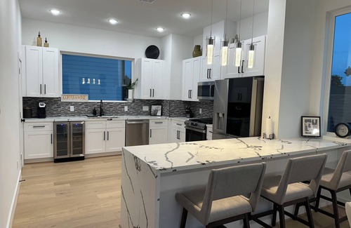 South Central Houston House | Charming, Centrally Located near Colleges & Venues, Downtown Houston