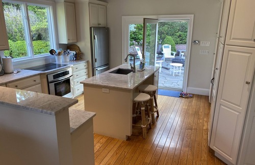 North Chatham House | Charming Chatham Cottage!