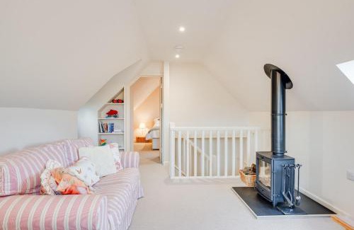 Pointington House | Charming Coach House Retreat Near Sherborne Abbey